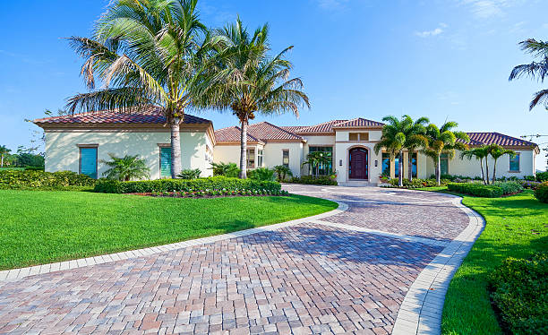 Best Professional Driveway Pavers  in Watseka, IL